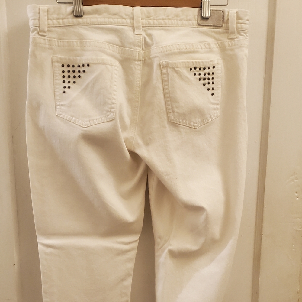 White pants - Picture 2 of 3